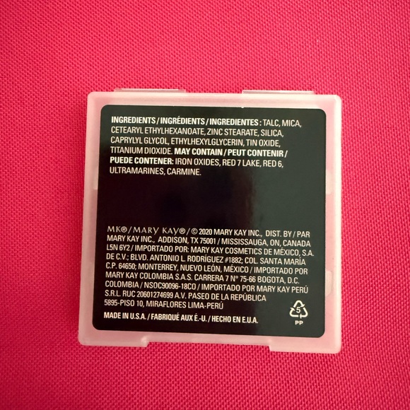 Mary Kay Chromafusion Blush - Wineberry Discontinued Retired - Picture 3 of 3